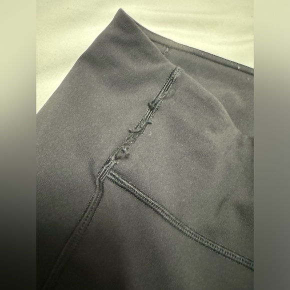 Lululemon Speed Up Tight 28" *Full-On Luxtreme *Defective* - Picture 5 of 8